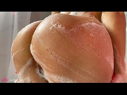 ❤️ Bruneta masturbuje kundu vibrátorem až k intenzivnímu orgasmu ve sprše ️❌ Šukání video u porna cs.vanalize.ru ❌️